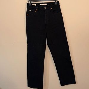 Levi’s Ribcage Straight Ankle Jeans